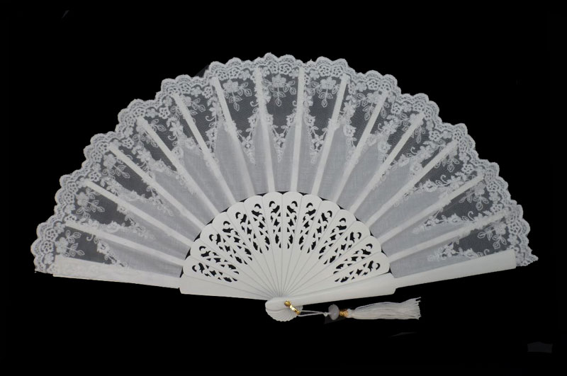 Bridal Tapered Lace Fan. Ref. 1623