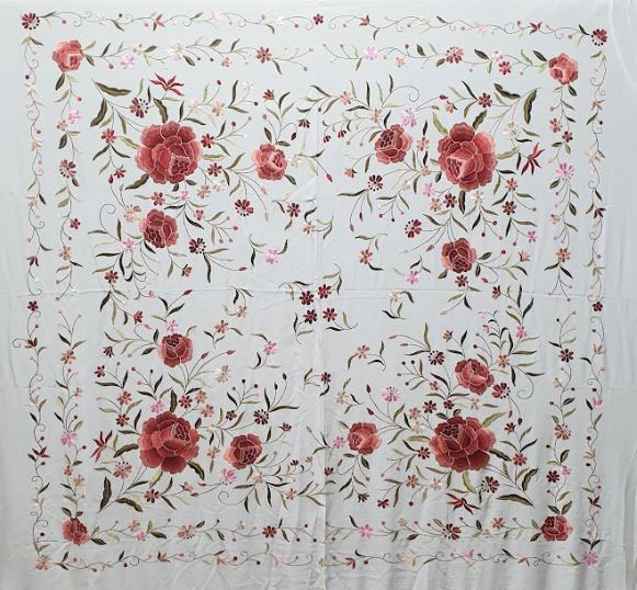 Handmade Manila Embroidered Shawl. Natural Silk. Ref. 1010620BCOCLPSTL