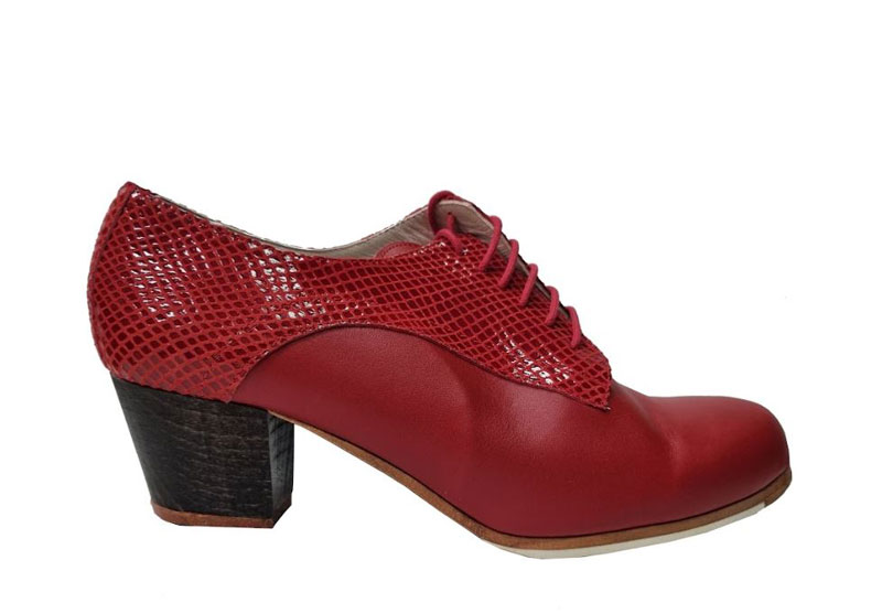 Flamenco Shoes from Begoña Cervera. Model: Caracol