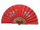 Red fan polished pear wood fan. 45X25cm 53.719€ #501023090ECD16RJ