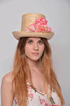 Top Hat Miranda. Straw with Flowers in Pink Tones 82.645€ #94138223MIRANDA