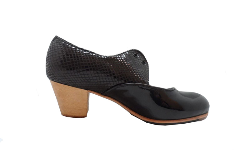 Gallardo flamenco shoes. Yerbabuena C 