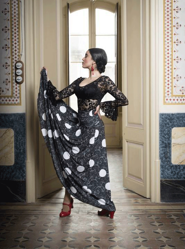 Falda de Flamenco Ageri Negro Lunar Blanco. Davedans, Faldas flamencas -  Faldas de flamenco baratas de baile y ensayo. Y diseños de Davedans, Happy  Dance y faldas artesanales