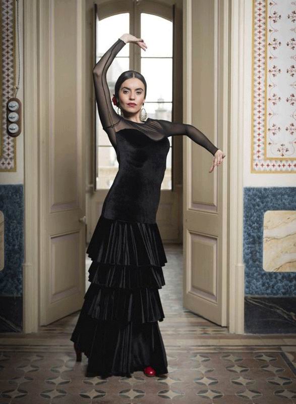 https://www.flamenco-spain.com/img/2020/Davedans/faldas/falda-bailar-flamenco-granval-4107-davedans-det1.jpg