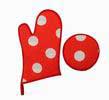 Red with white dots Mitten and oven glove 8.510€ #504920048