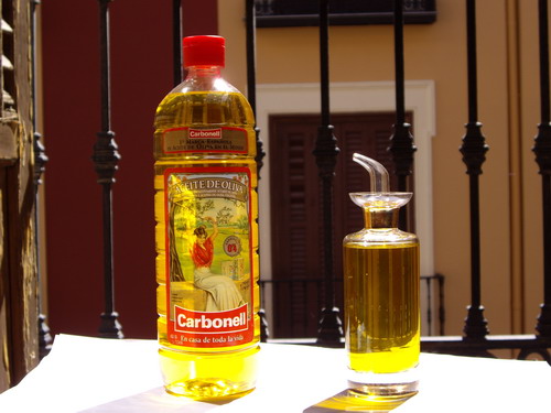 Extra virgin olive oil - Carbonell. 1 Litro