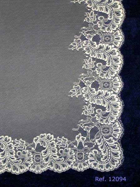Ivory White Wedding Veil Spanish Mantilla Measurement 270 X 210 cm