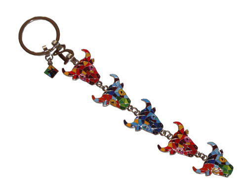 Multicolor and mosaic key ring with 5 bull's heads