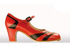 Zapato Flamenco Begoña Cervera. Bicolor 111.570€ #50082M26