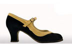 Flamenco Shoes from Begoña Cervera. Salón Correa II 112.397€ #50082M30