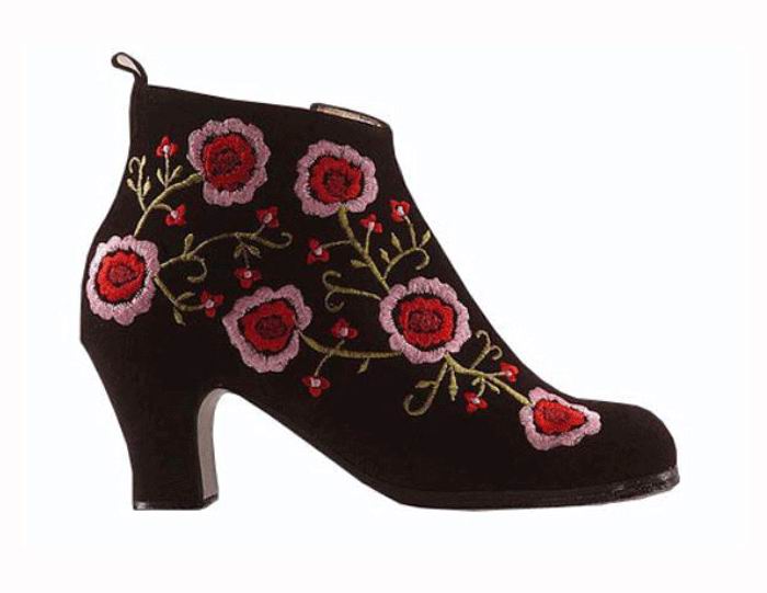 Botín bordado colores. Zapato Flamenco Personalizado Begoña Cervera.