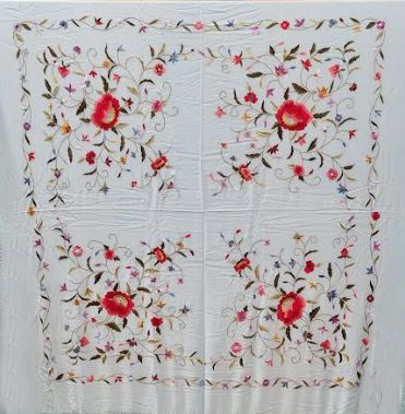 Handmade Manila Embroidered Shawl. Natural Silk. Ref. 1010621CLSTCOL