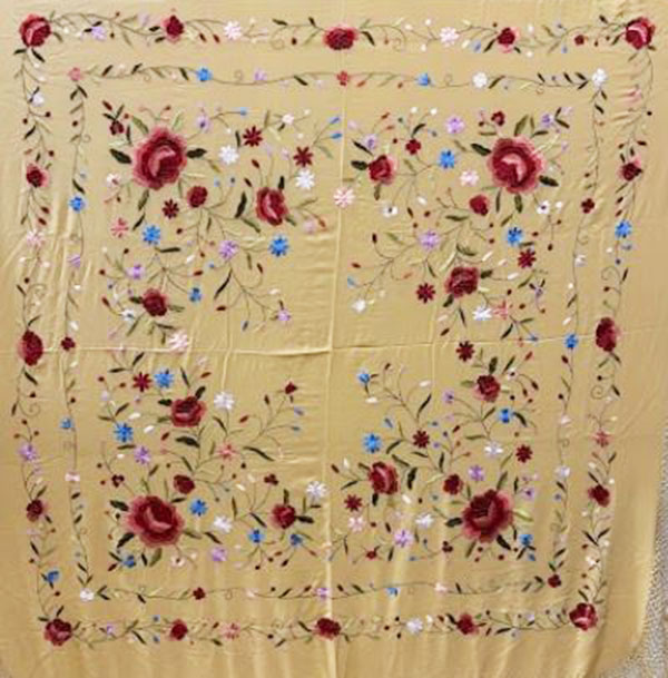Handmade Manila Embroidered Shawl. Natural Silk. Ref. 1010615BECOAZ
