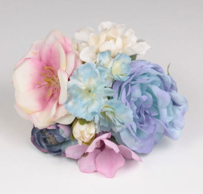 Bouquet Flamenco Dans les Tons Pastel Douceur et Style Andalou