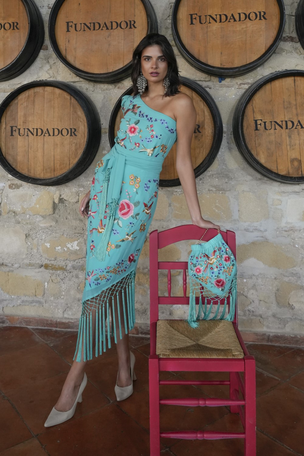 Falda aguamarina bordada Dalia