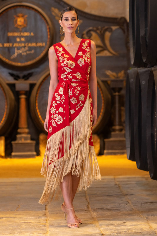 Vestido España Coral de Gasa Bordado para la Feria