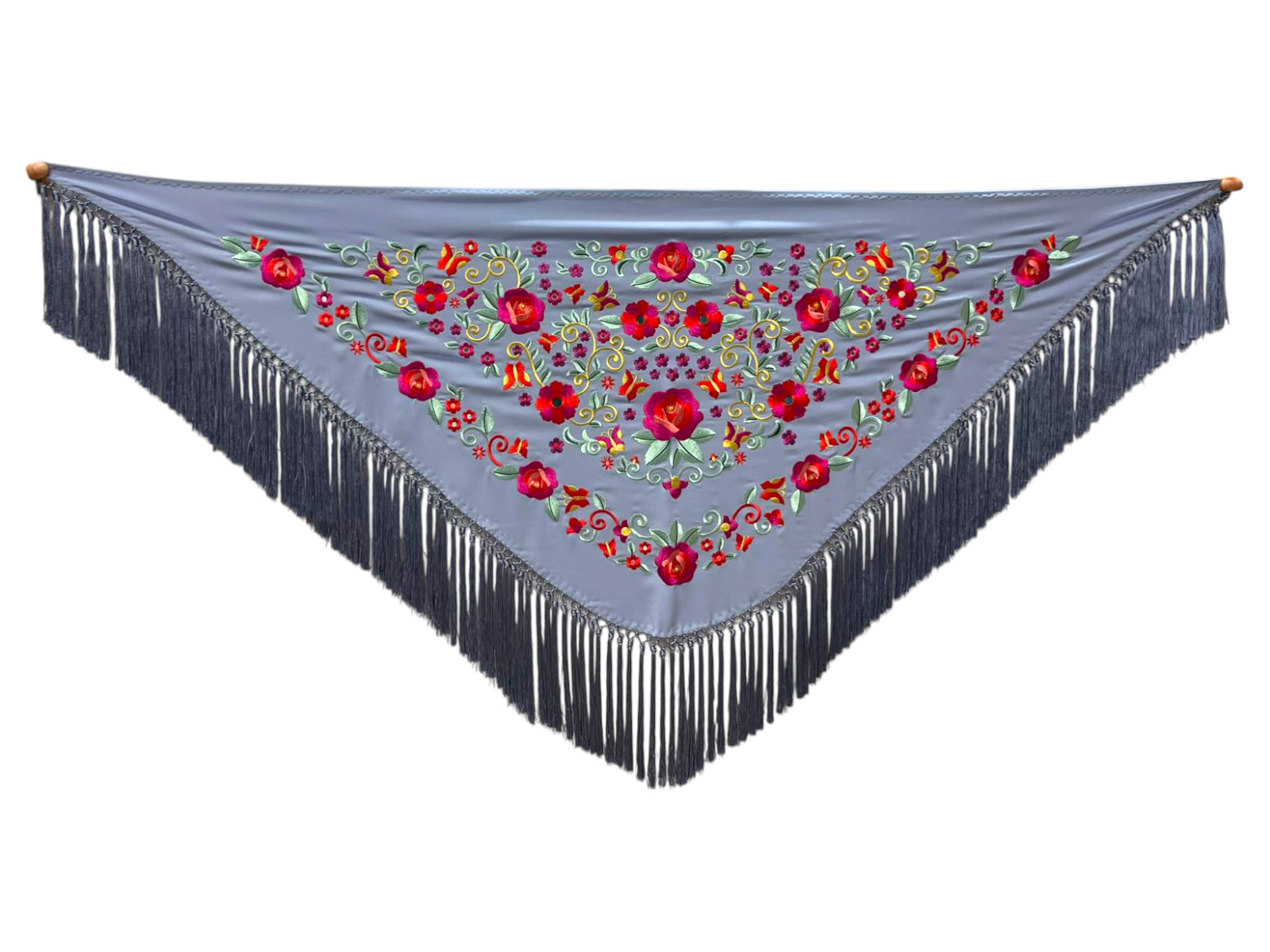 Mantoncillo de flamenca bordado con flecado a mano en seda