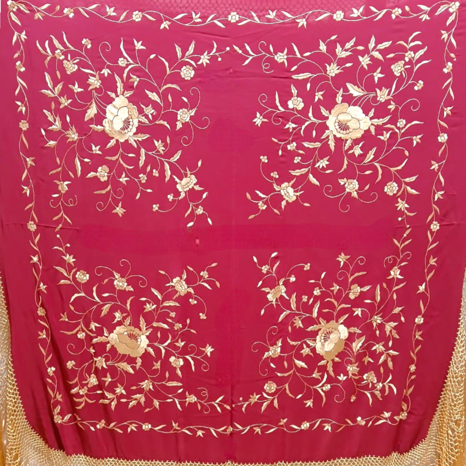 手製刺繍ショ－ル天然シルク製. Ref. 1010621BRDBG