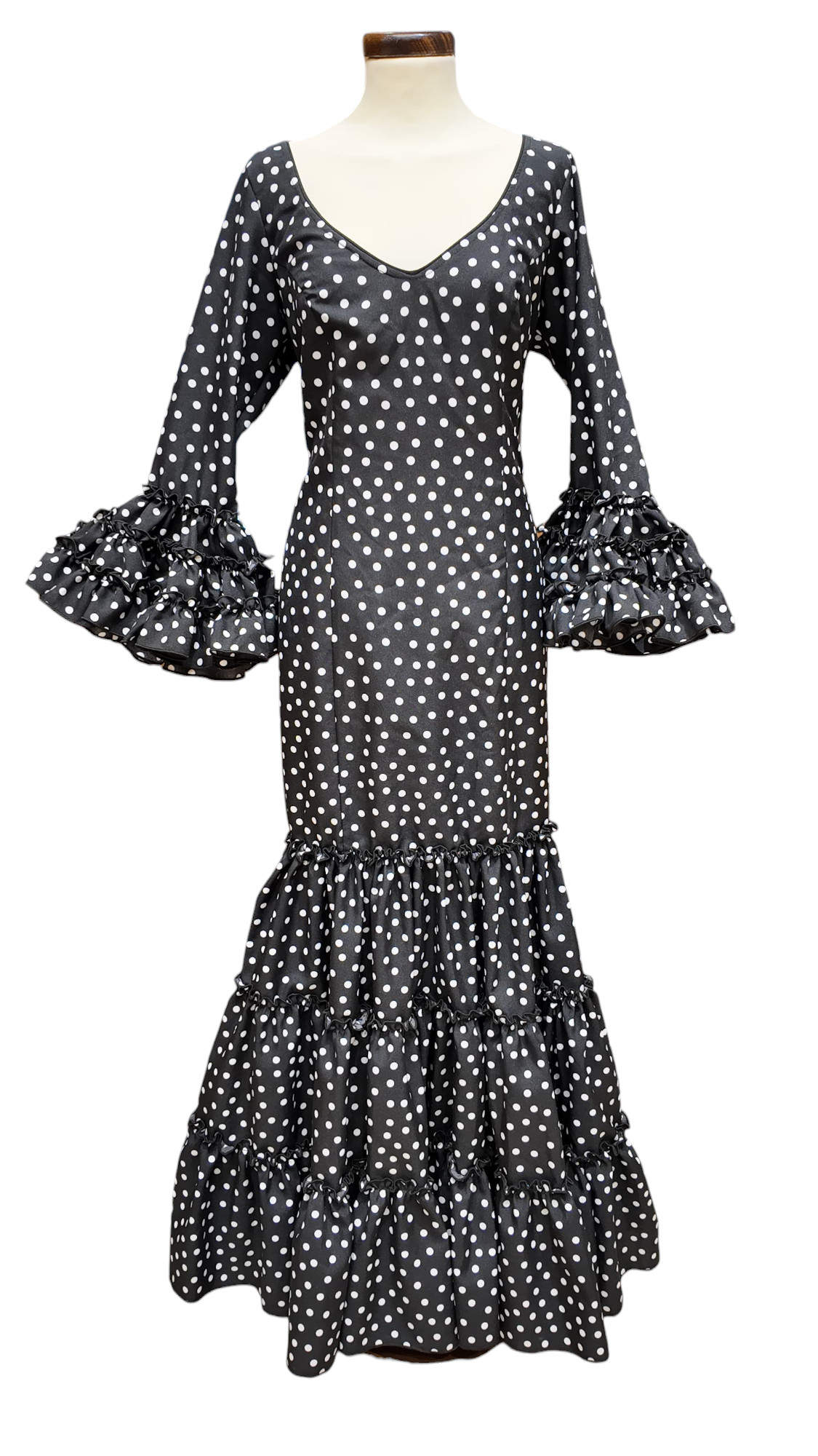 Talla 48. Vestido de Flamenca Modelo Córdoba. Negro