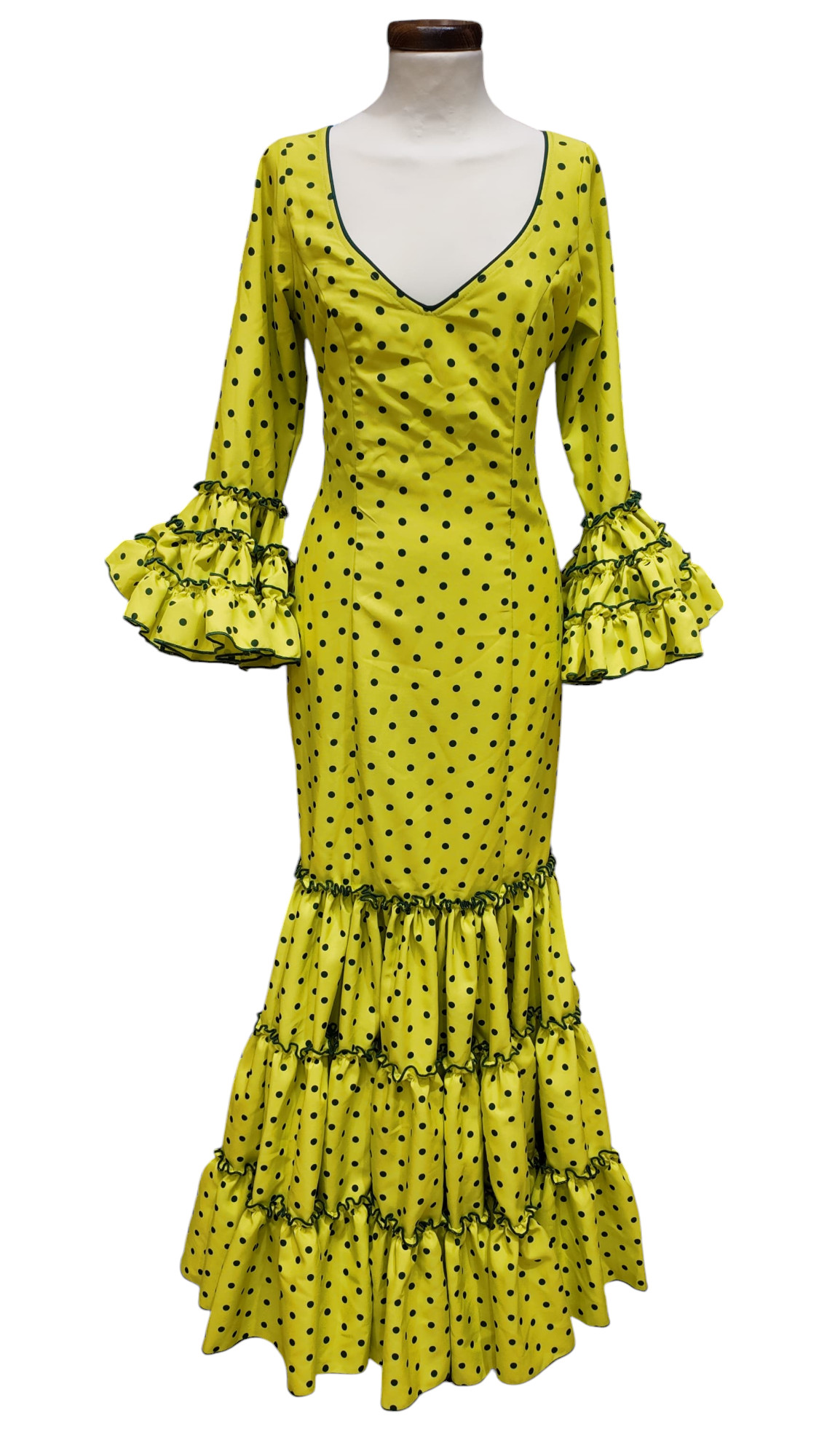 Size 42. Flamenco dress, Cordoba model. Pistachio green with bottle green polka dots.