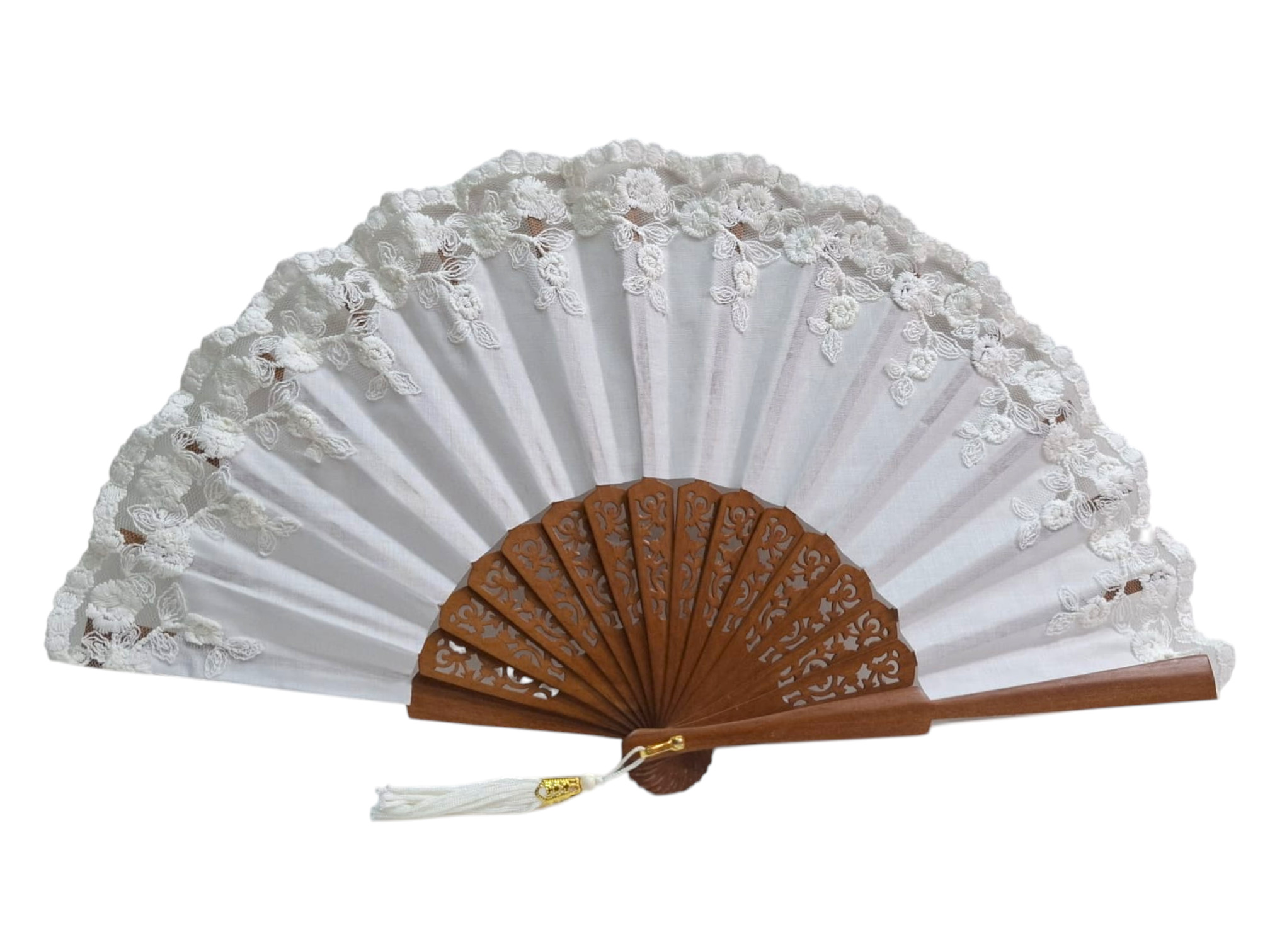 アイボリーのレースと白い布で作られた新婦用の結婚式の扇子、ヘーゼルナッツの木の棒付き