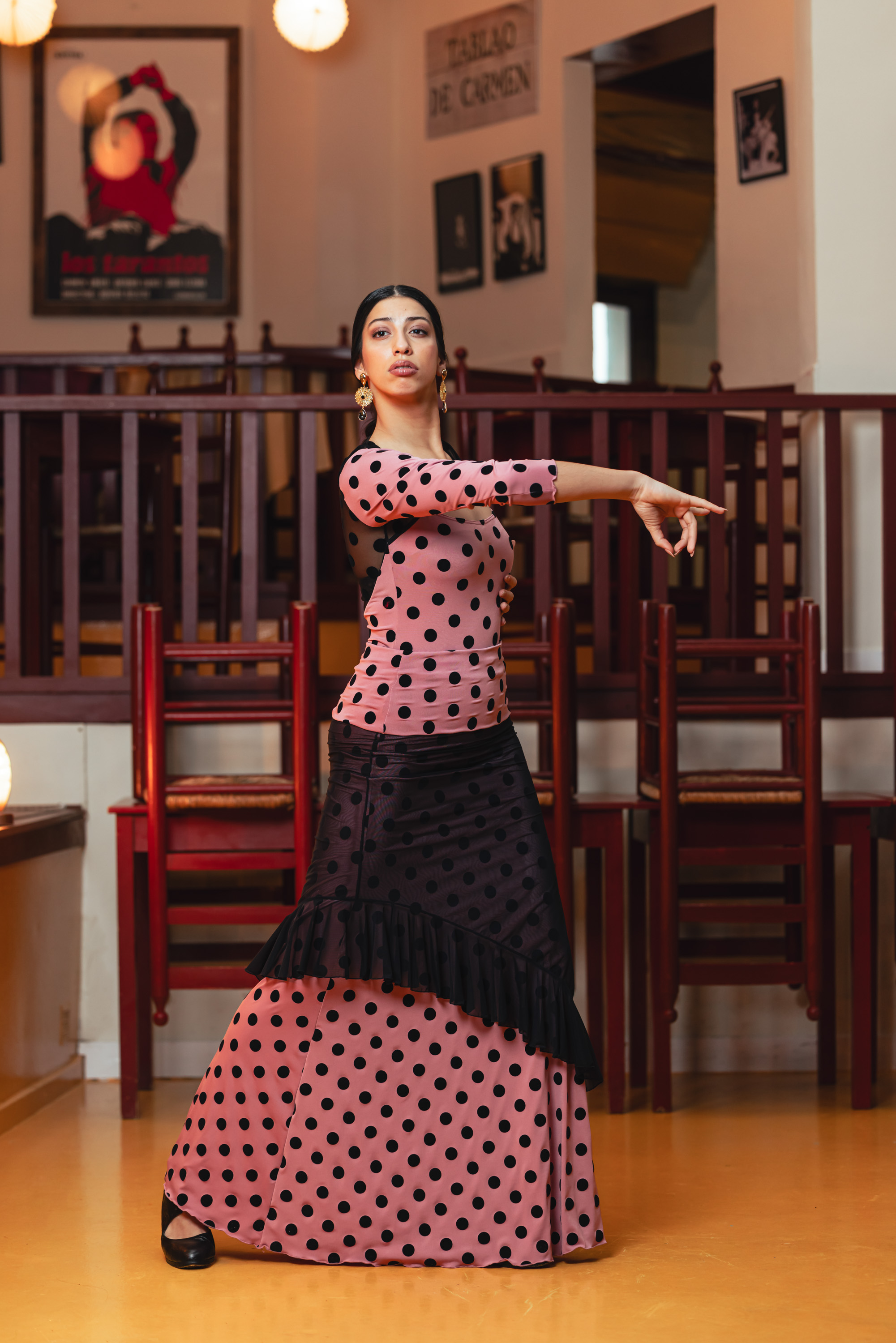 フラメンコスカ－ト Carmela. Davedans