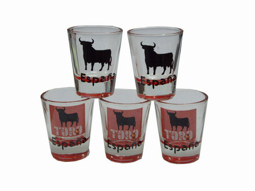 Chupitos Toros de Osborne.