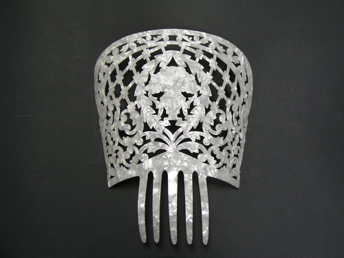 Peinetas de Nacar - Ref.224 Burilada