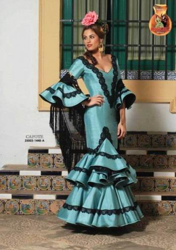 Traje de Flamenca Modelo Capote
