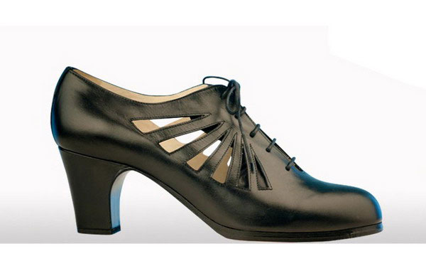 Zapato Flamenco Begoña Cervera. Ingles Calado